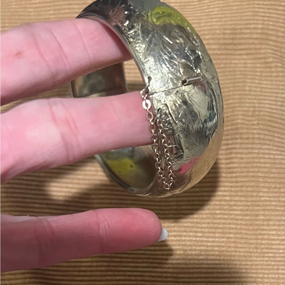 Gold tone Bangle‎ Bracelet
